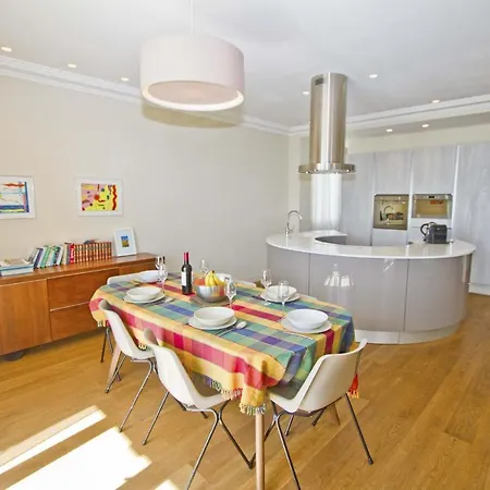 Sea Front Cedres Promenade Apartamento *